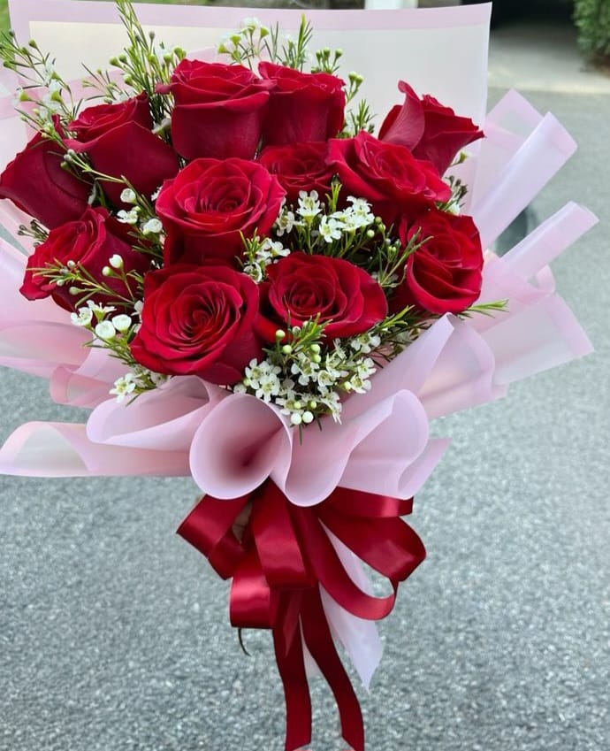 Romantic Red Rose Bouquet
